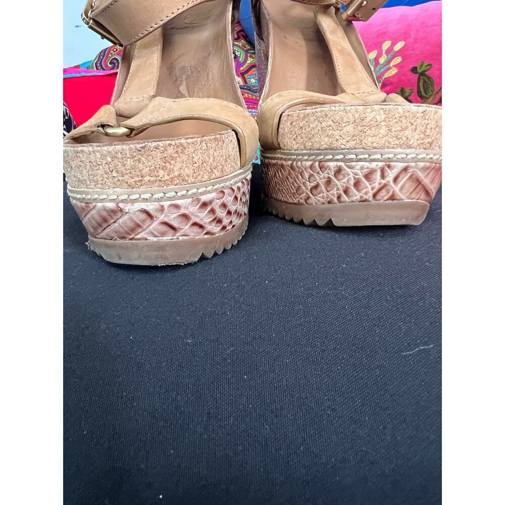 Tory Burch Tan Wedge Sandals - Picture 4 of 14